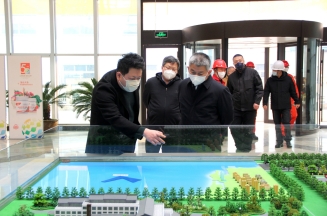 市委常委、副市長賈剛一行來潔晶檢查安全生產(chǎn)工作